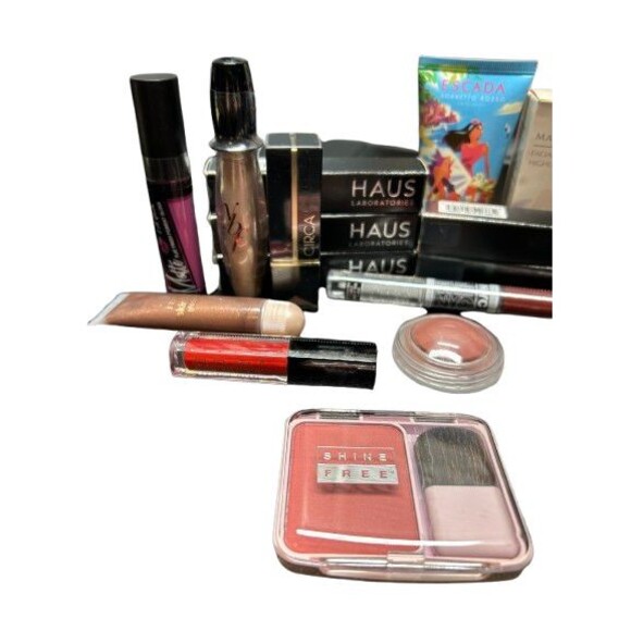 Wholesale Lot of Name Brand Makeup 25 Piece Mary Kay Hard Candy CIRCA Almay - Picture 2 of 7